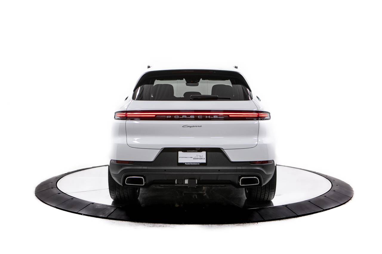 Thumbnail: 2026 Porsche Cayenne - 6