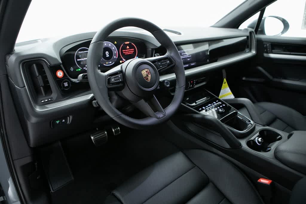 Thumbnail: 2025 Porsche Cayenne - 4