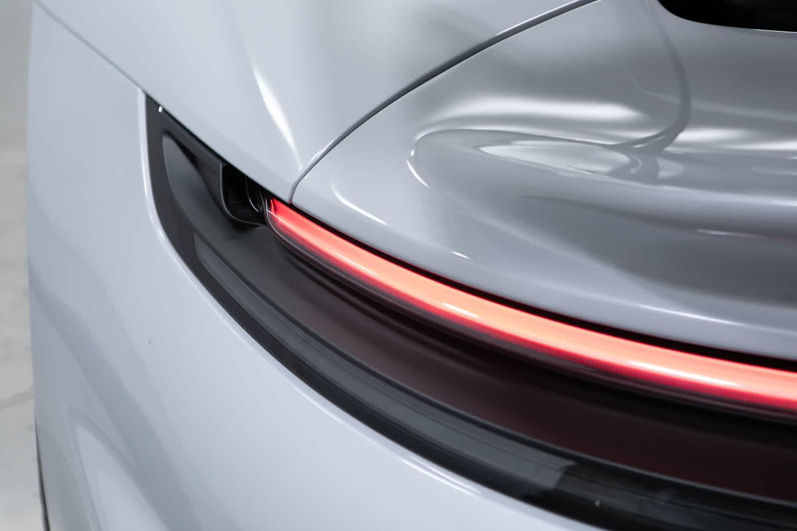 Thumbnail: 2026 Porsche 911 - 18