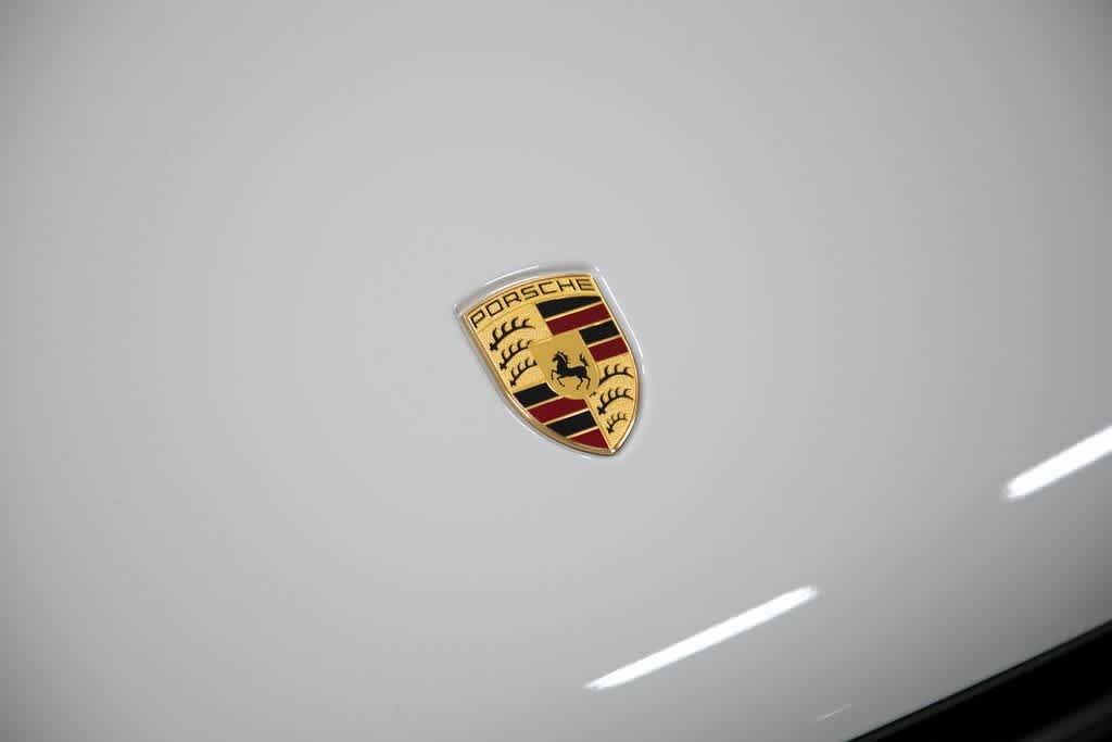 Thumbnail: 2025 Porsche Macan - 35