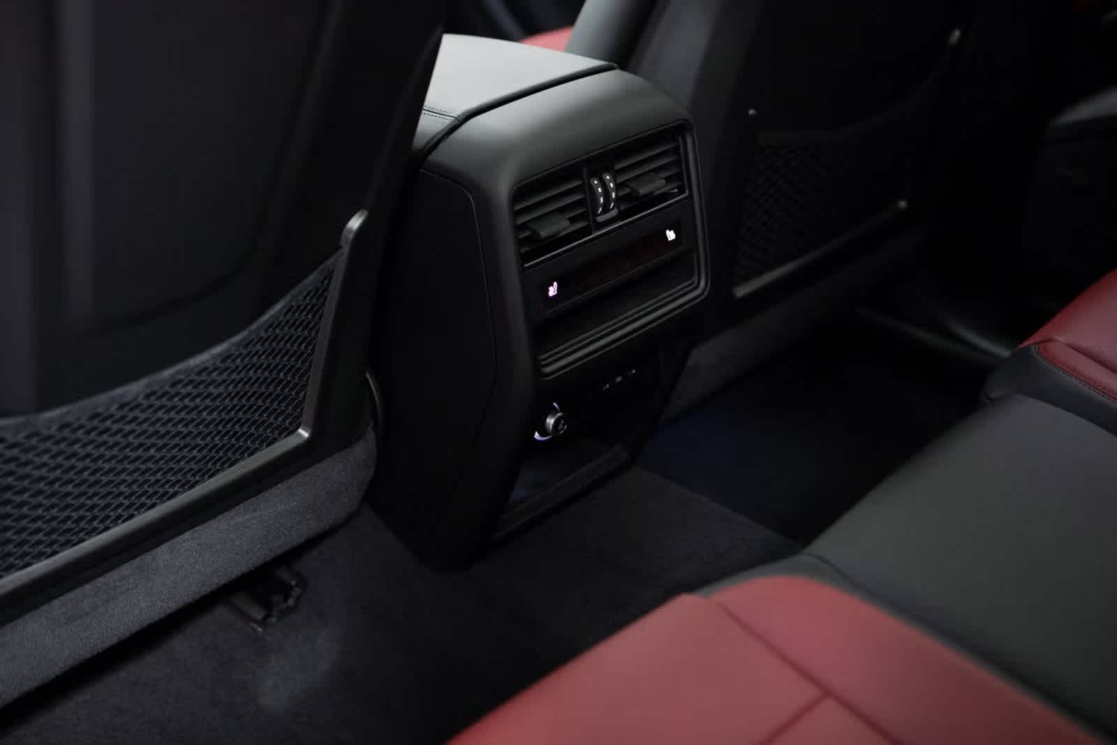 Thumbnail: 2025 Porsche Cayenne - 28