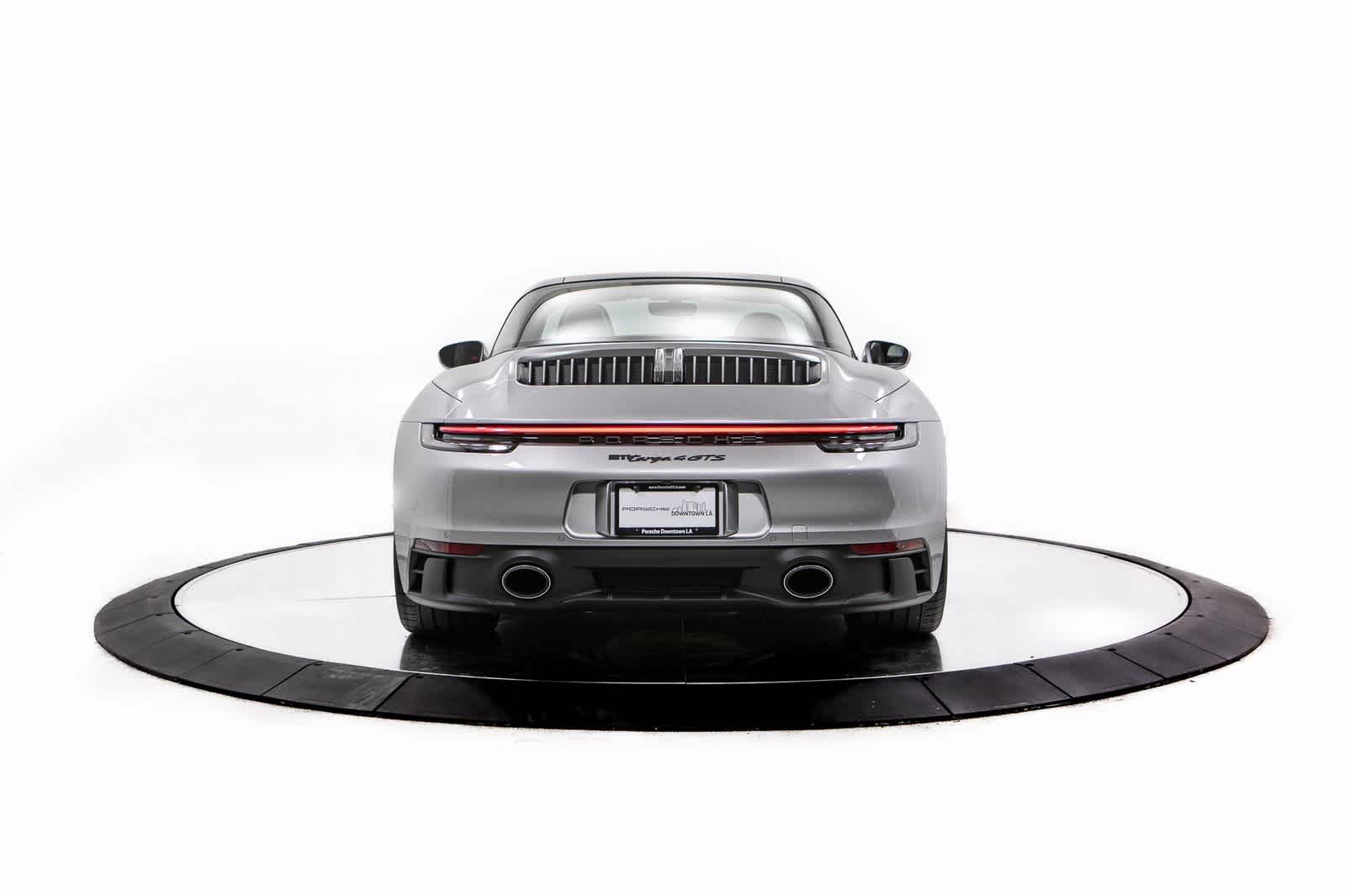 Thumbnail: 2024 Porsche 911 - 6