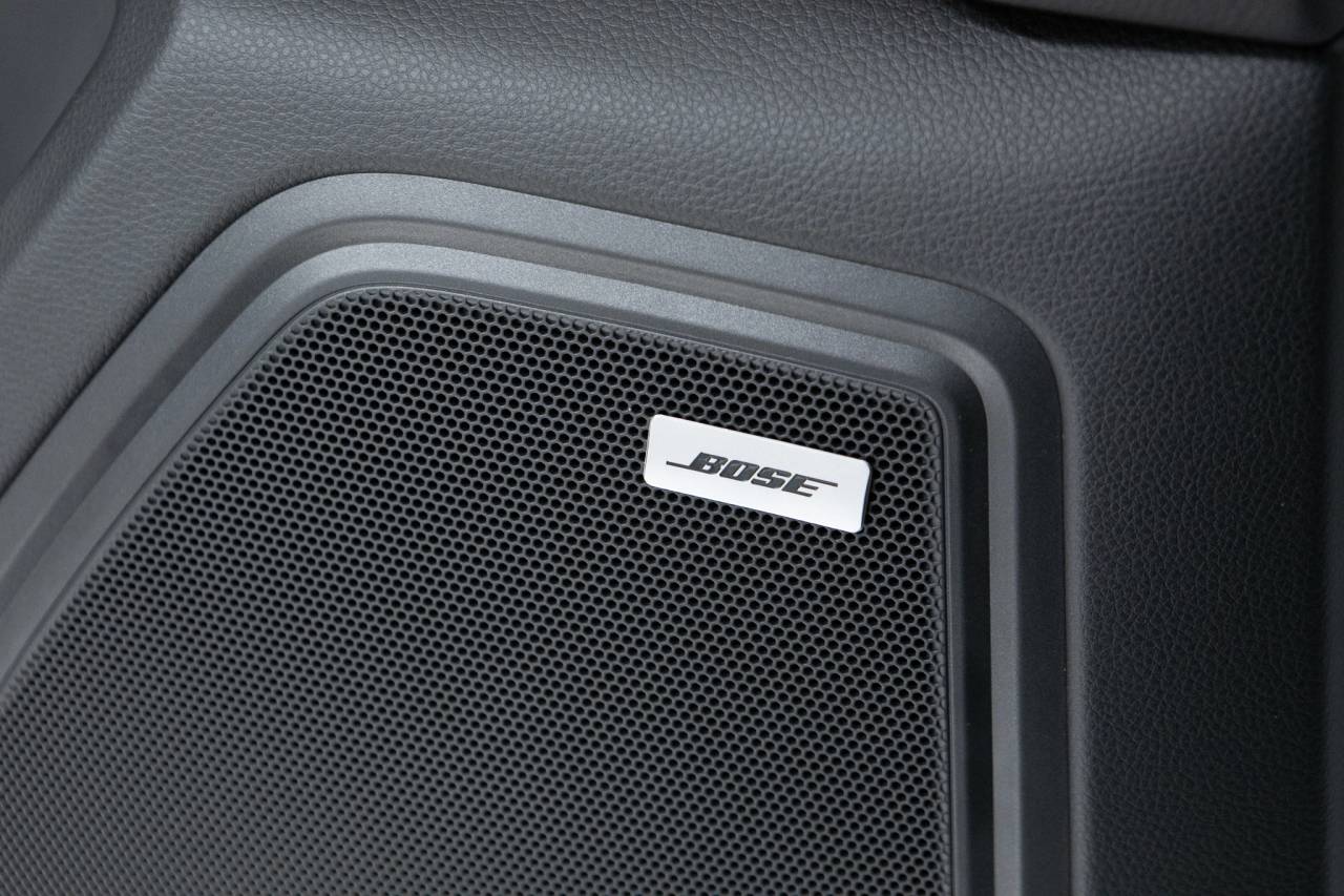 Thumbnail: 2026 Porsche Macan - 33