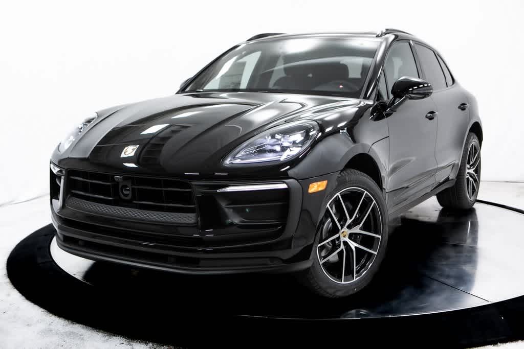 Thumbnail: 2025 Porsche Macan - 1