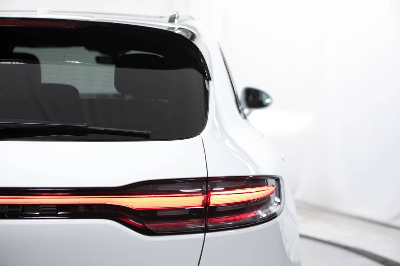 Thumbnail: 2026 Porsche Macan - 18