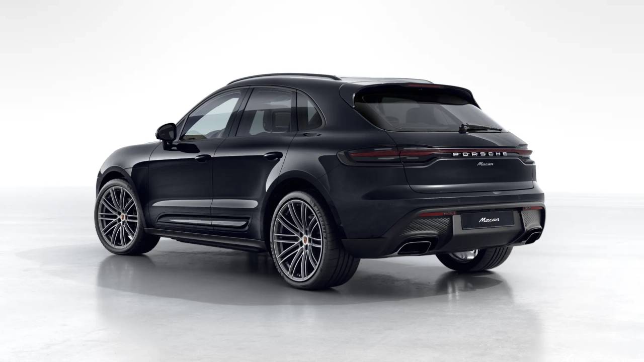 2026 Porsche Macan T photo 2