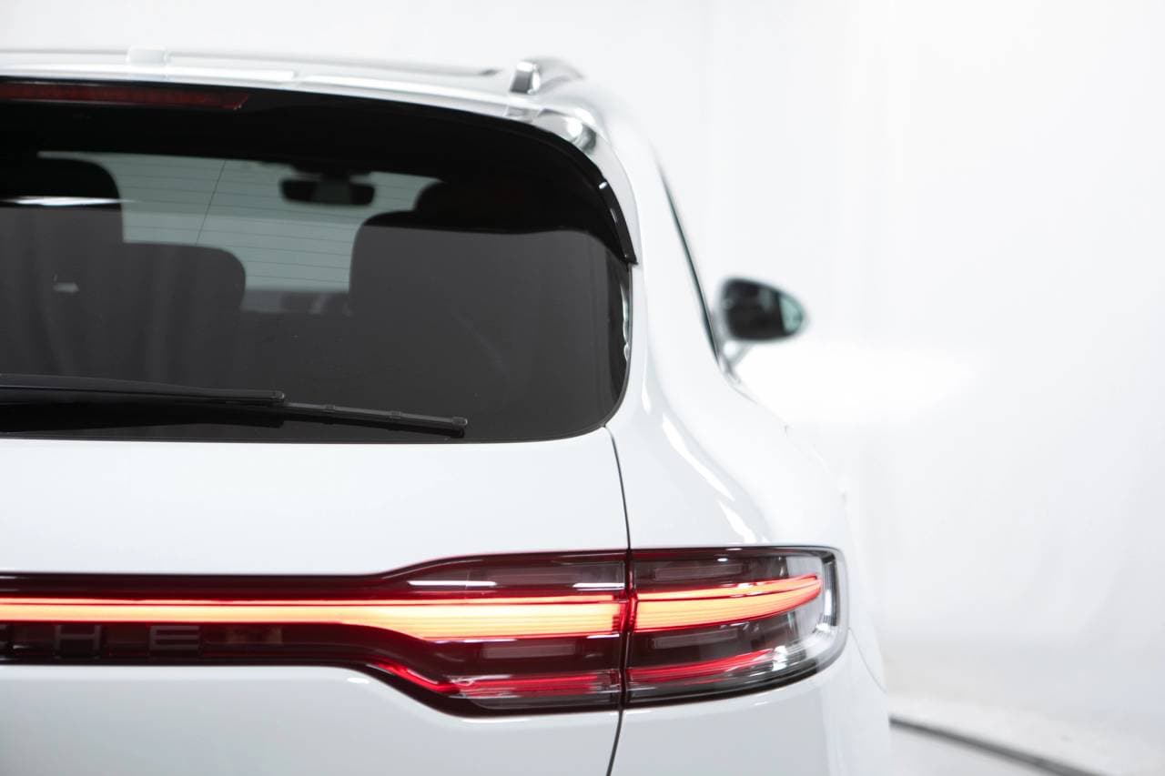 Thumbnail: 2026 Porsche Macan - 18