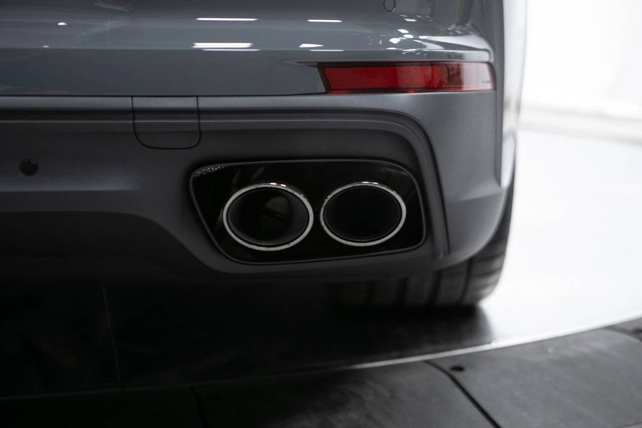 Thumbnail: 2026 Porsche Panamera - 17