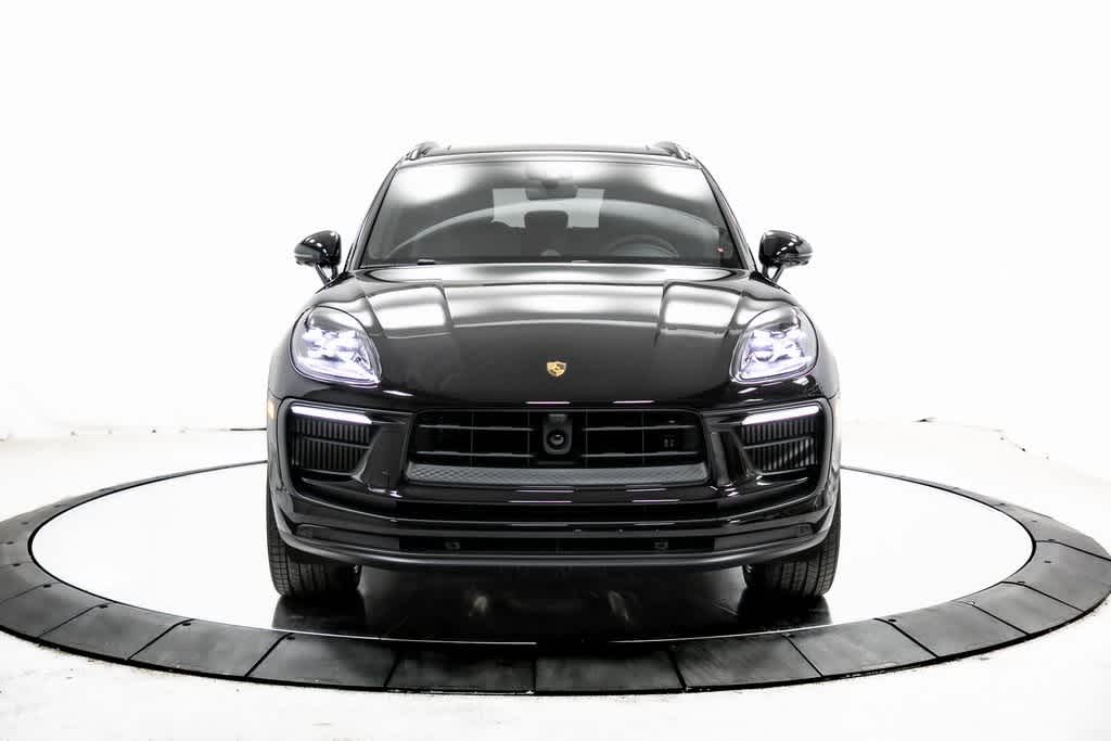 Thumbnail: 2025 Porsche Macan - 10