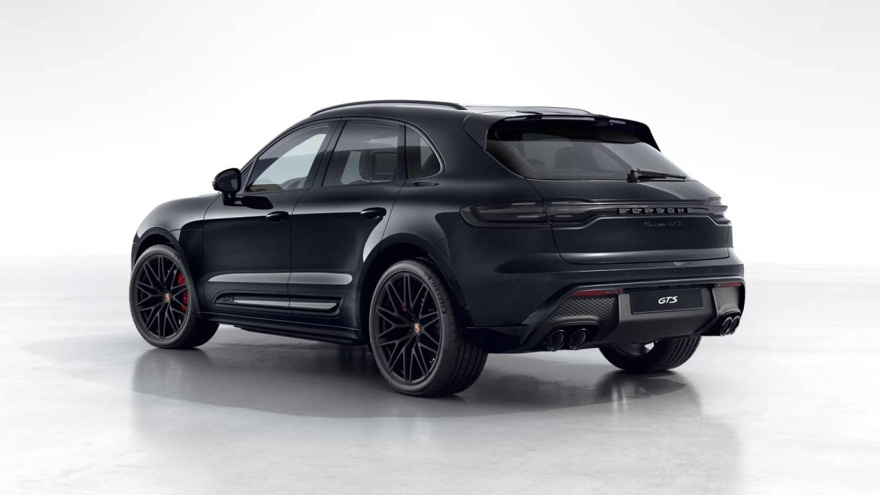 Thumbnail: 2026 Porsche Macan - 3