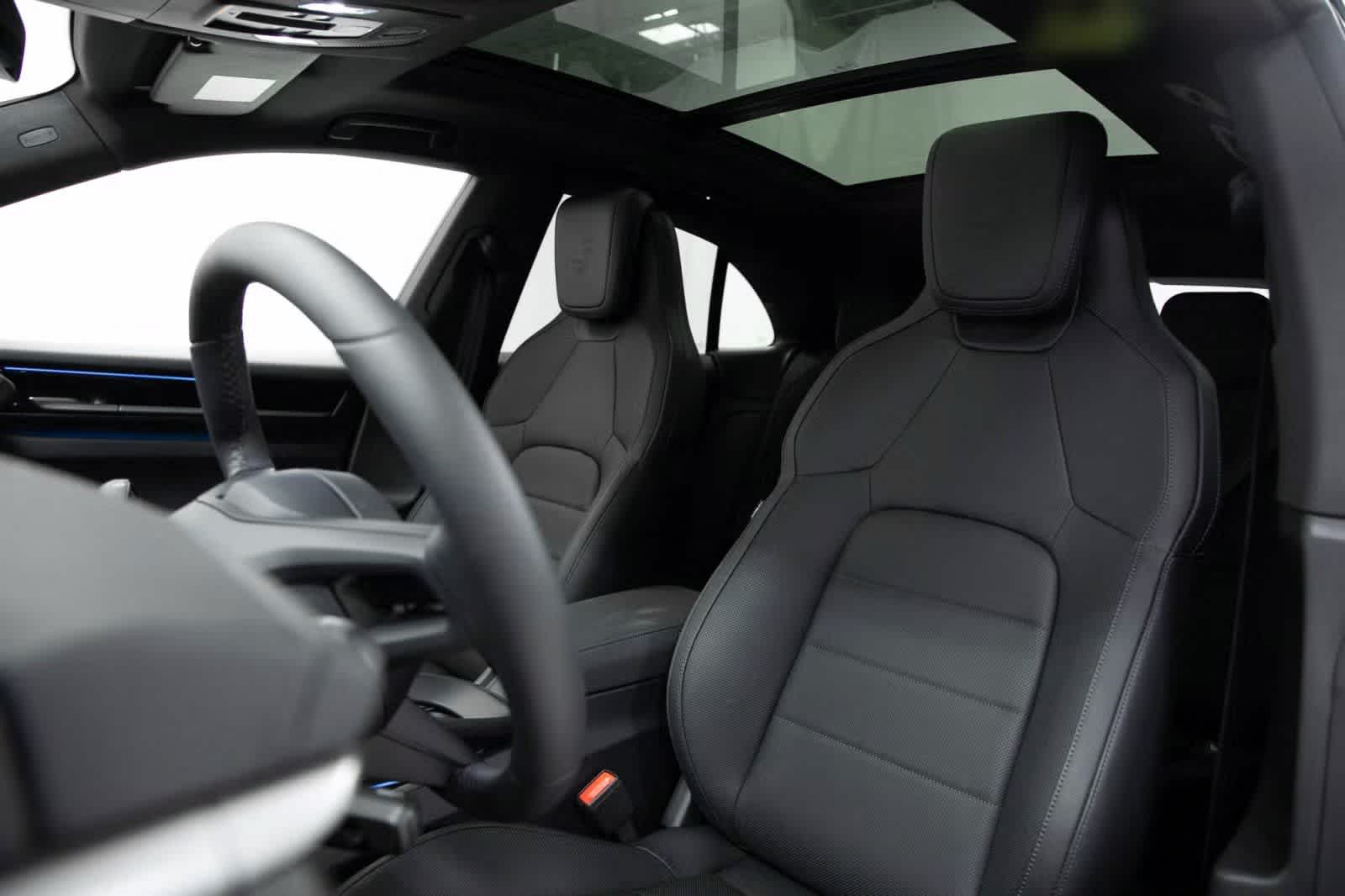 Thumbnail: 2025 Porsche Macan - 5