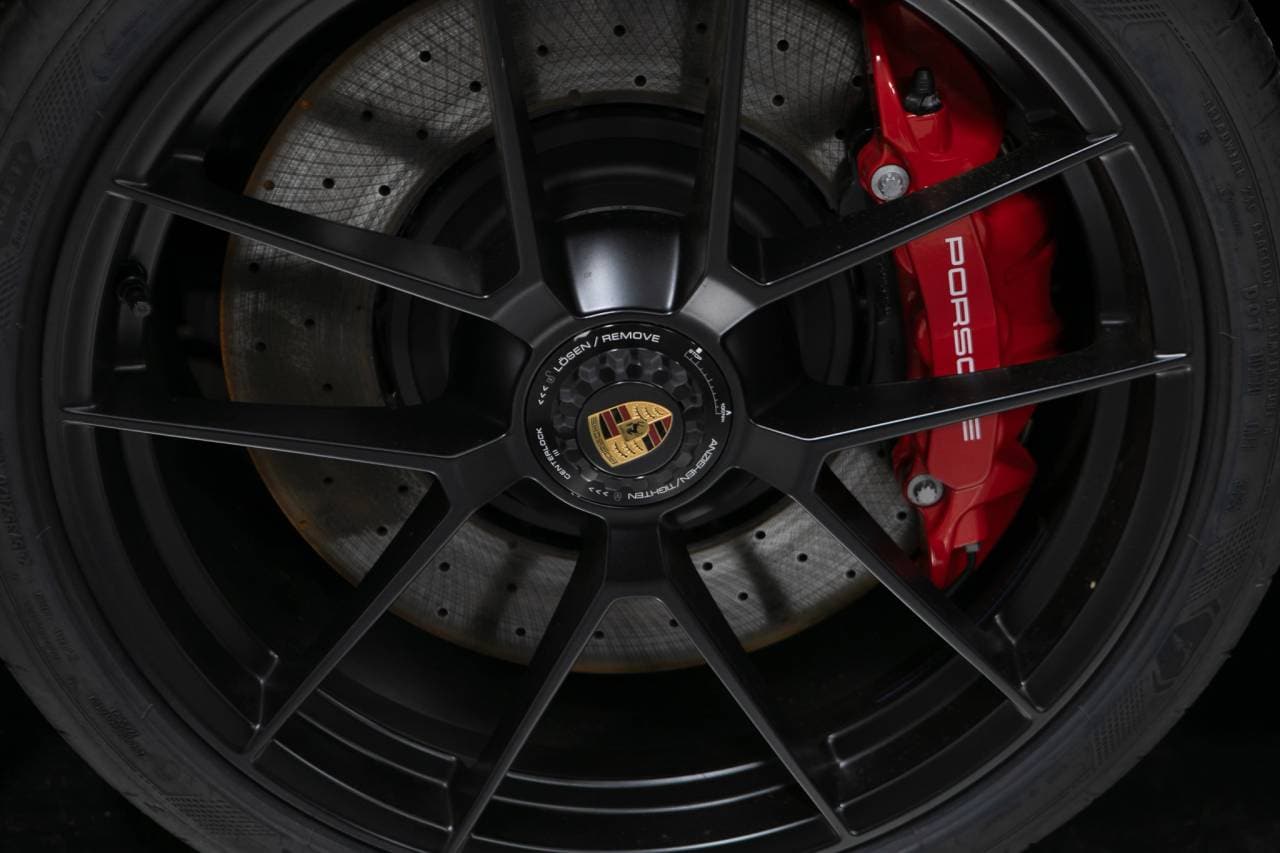 Thumbnail: 2026 Porsche 911 - 11