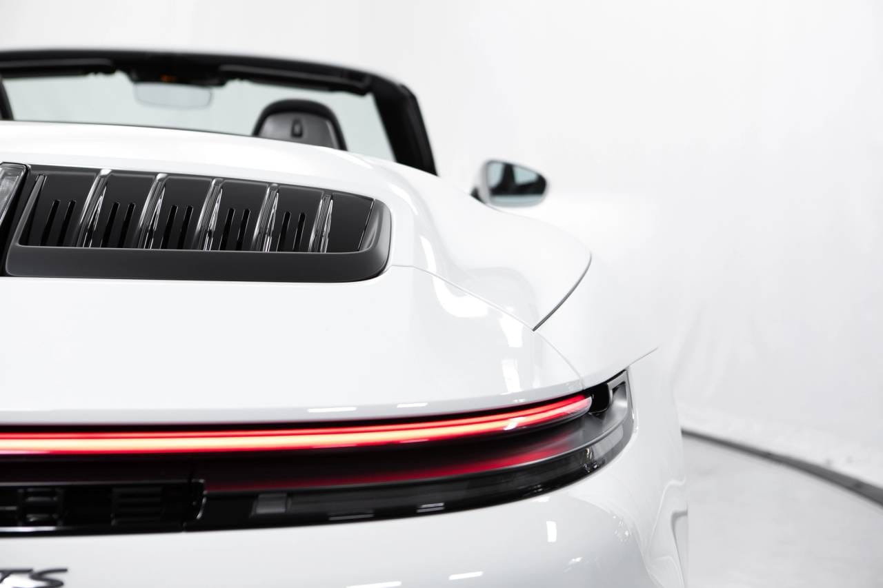 Thumbnail: 2026 Porsche 911 - 18