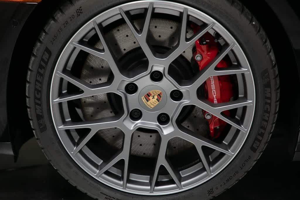 Thumbnail: 2025 Porsche 911 - 11