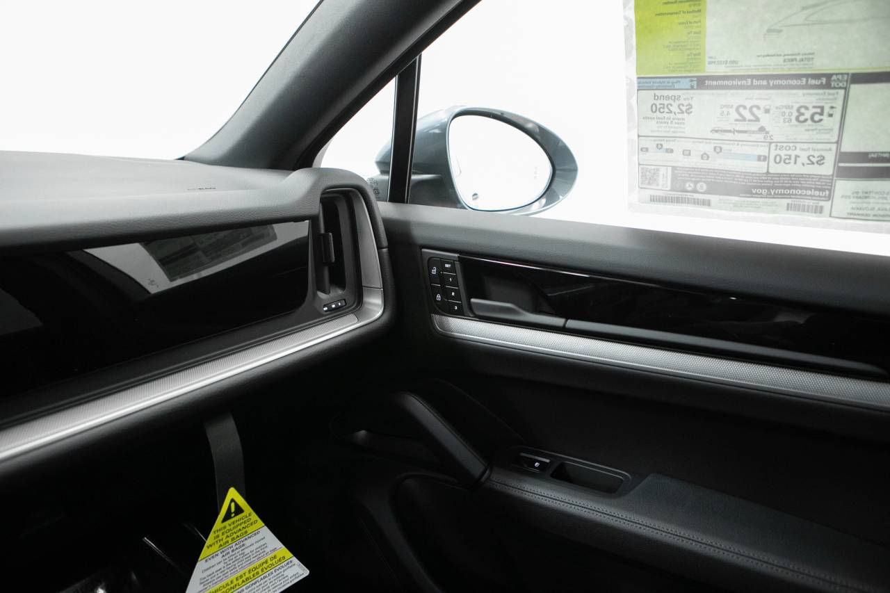 Thumbnail: 2026 Porsche  - 33