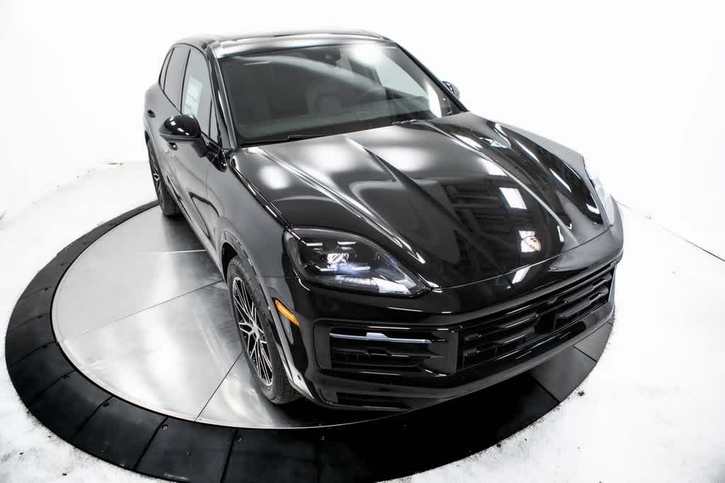 Thumbnail: 2025 Porsche Cayenne - 39