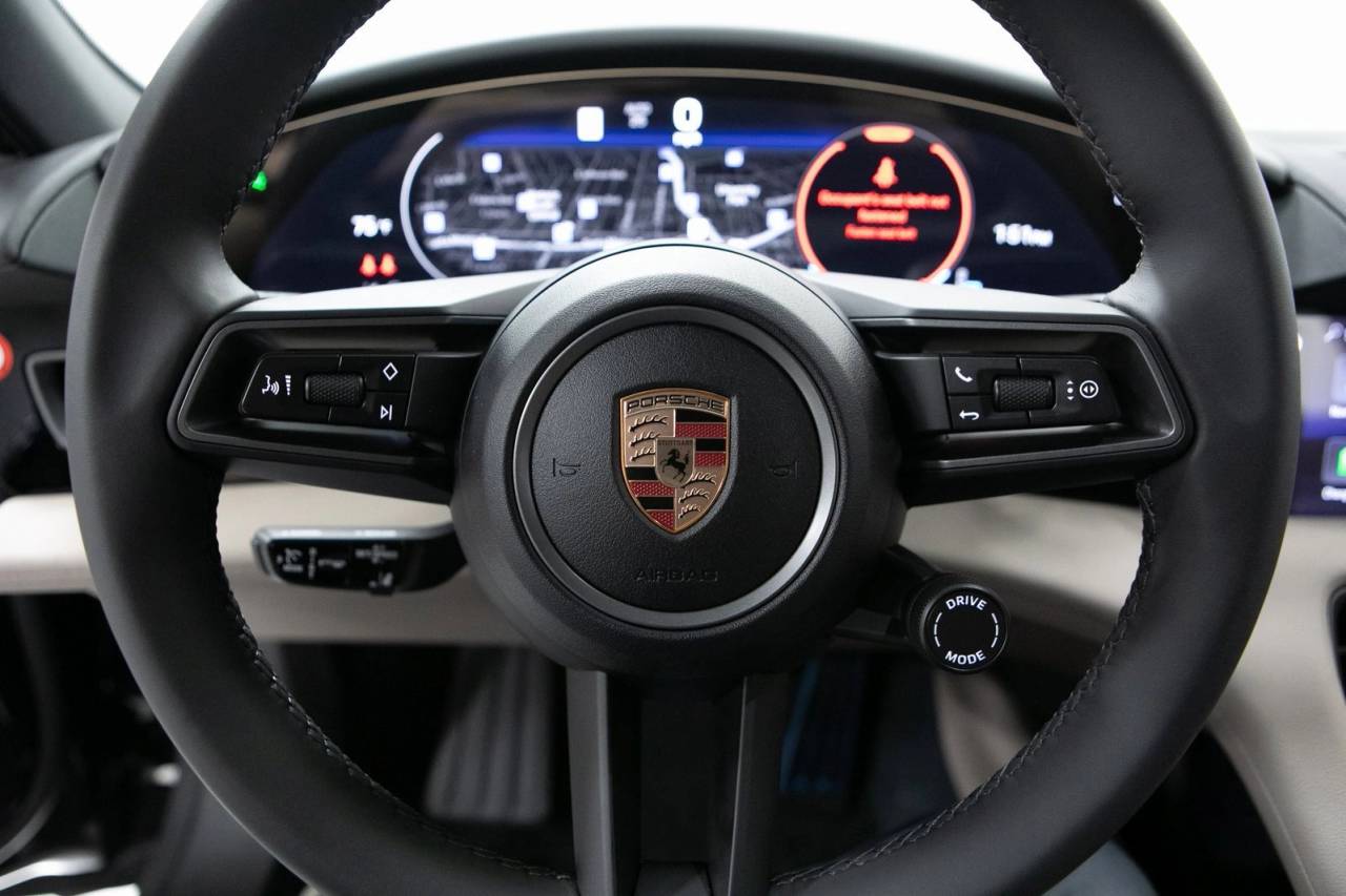 Thumbnail: 2026 Porsche Taycan - 21