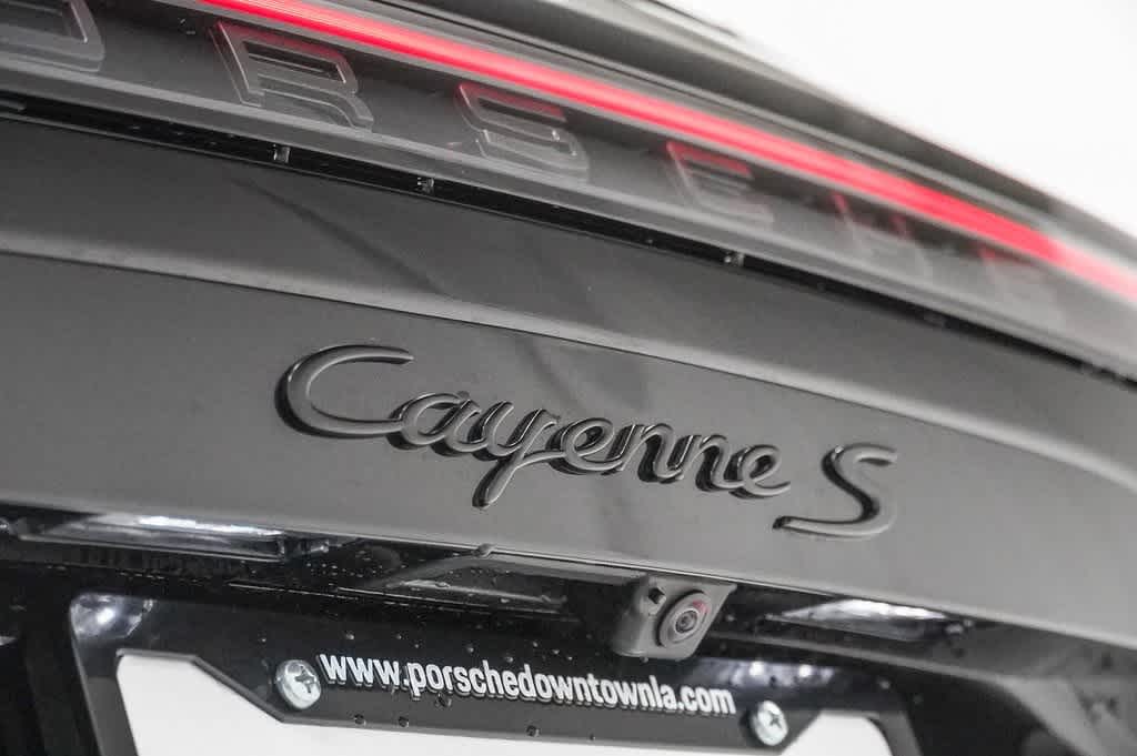 2023 Porsche Cayenne S 14