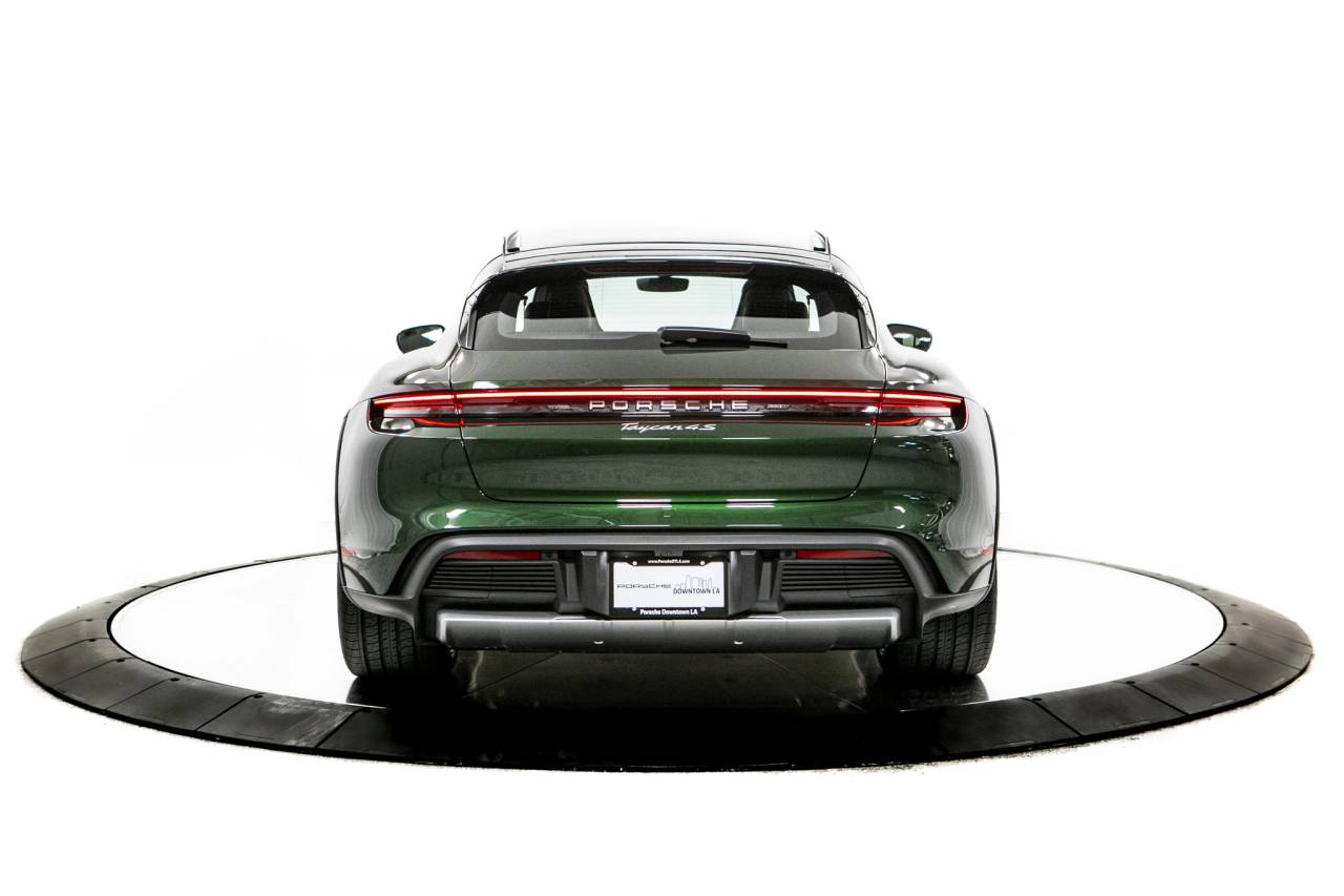 Thumbnail: 2026 Porsche Taycan - 6