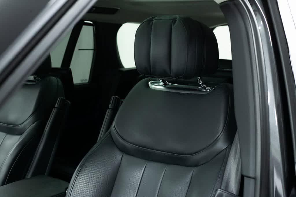 Thumbnail: 2023 Land Rover Range Rover - 5