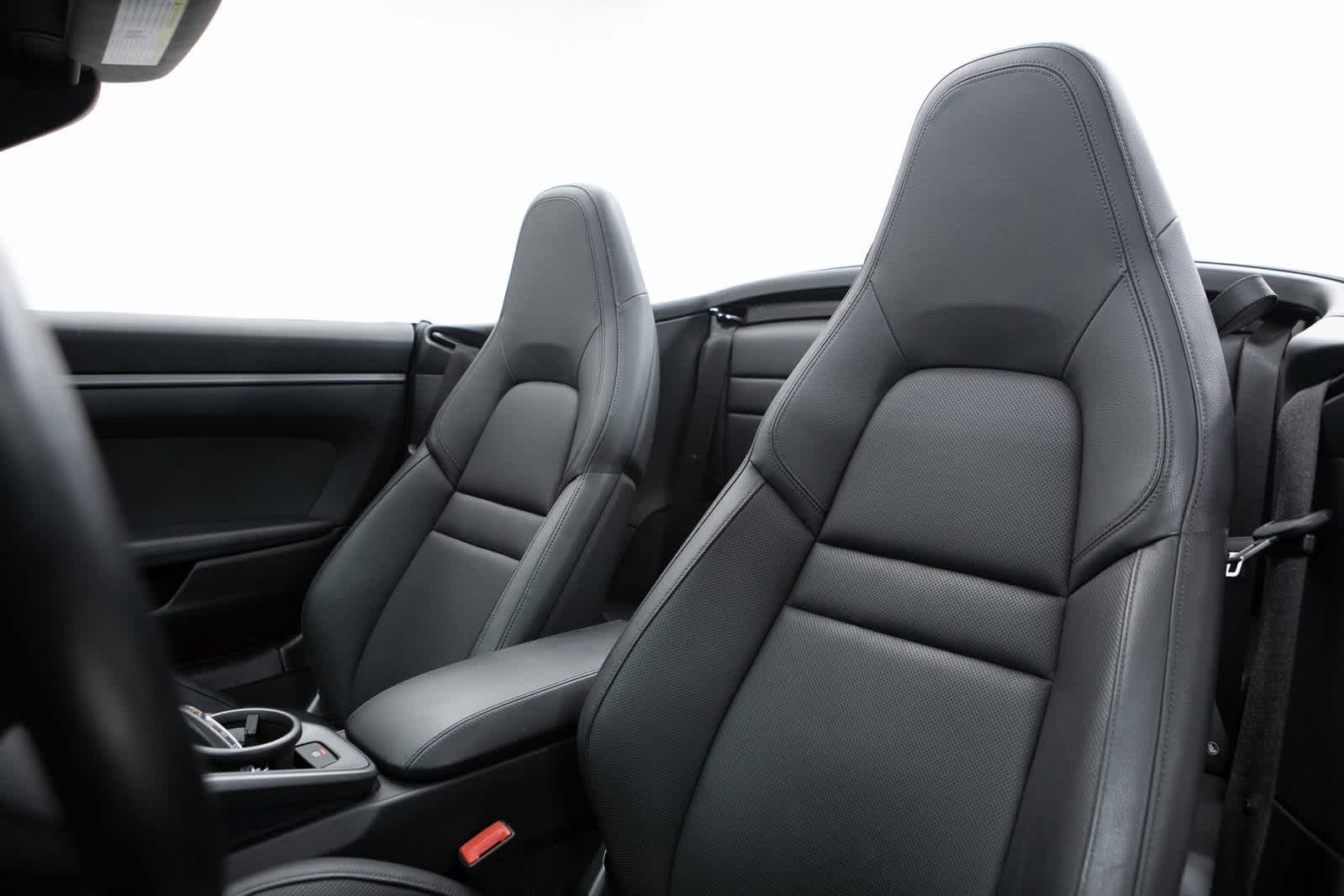 Thumbnail: 2022 Porsche 911 - 5