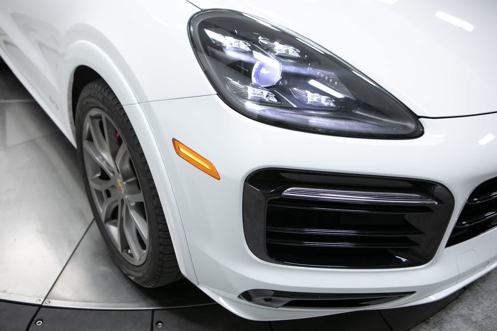 Thumbnail: 2023 Porsche Cayenne - 12
