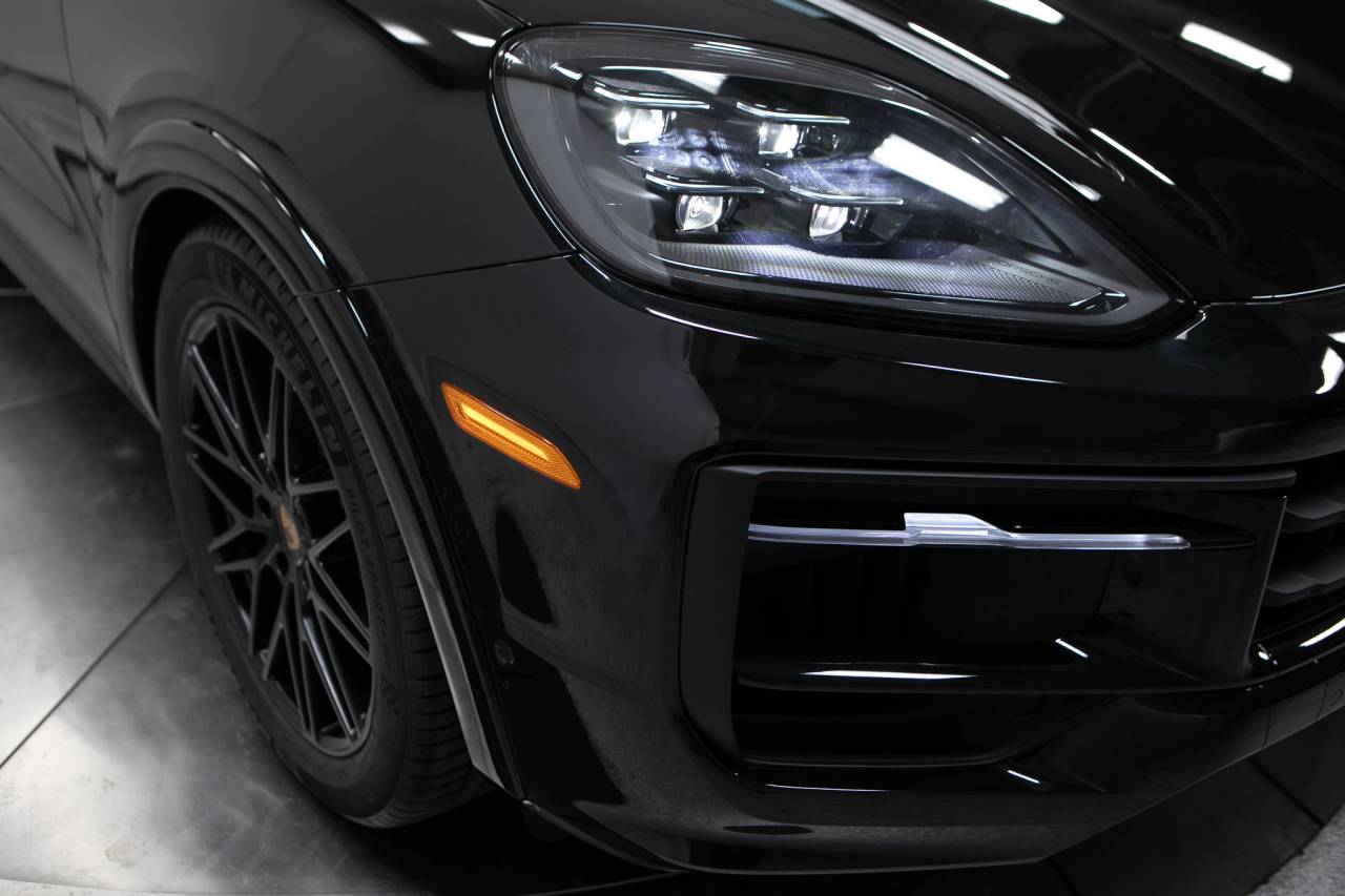 Thumbnail: 2026 Porsche Cayenne - 12