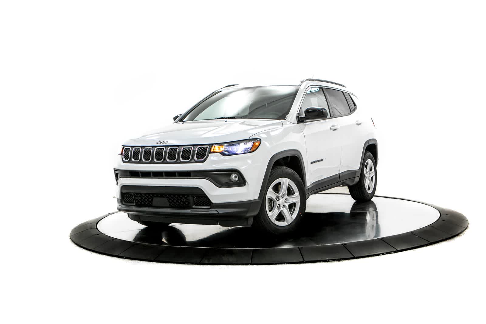 2023 Jeep Compass Latitude 4X4's photo