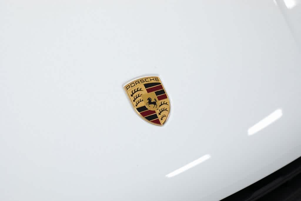 Thumbnail: 2025 Porsche Macan - 35