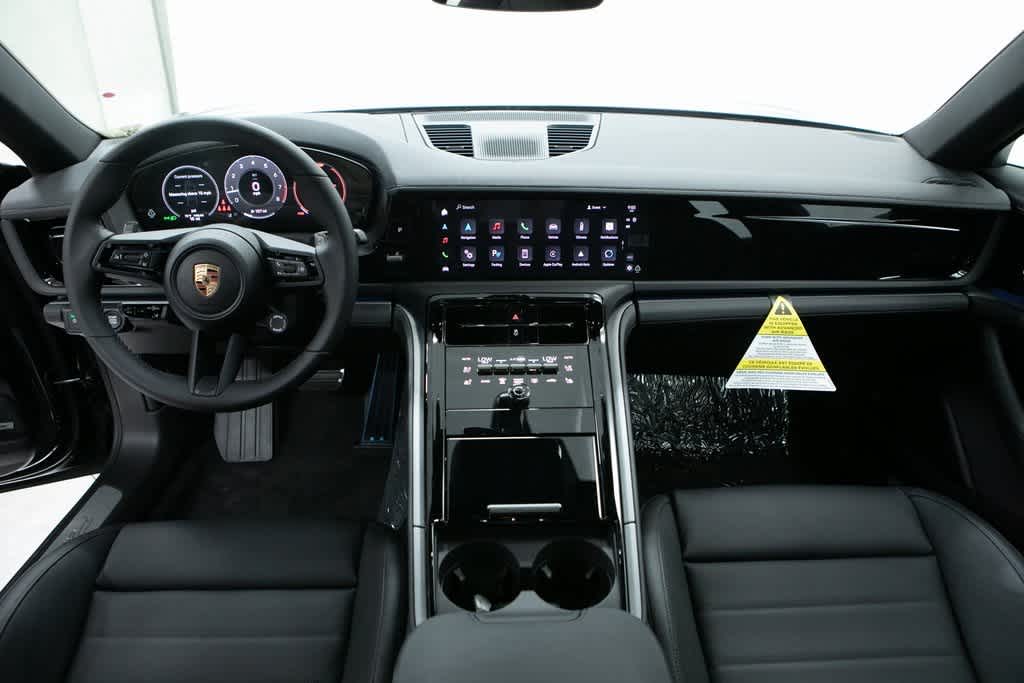 Thumbnail: 2025 Porsche Panamera - 13