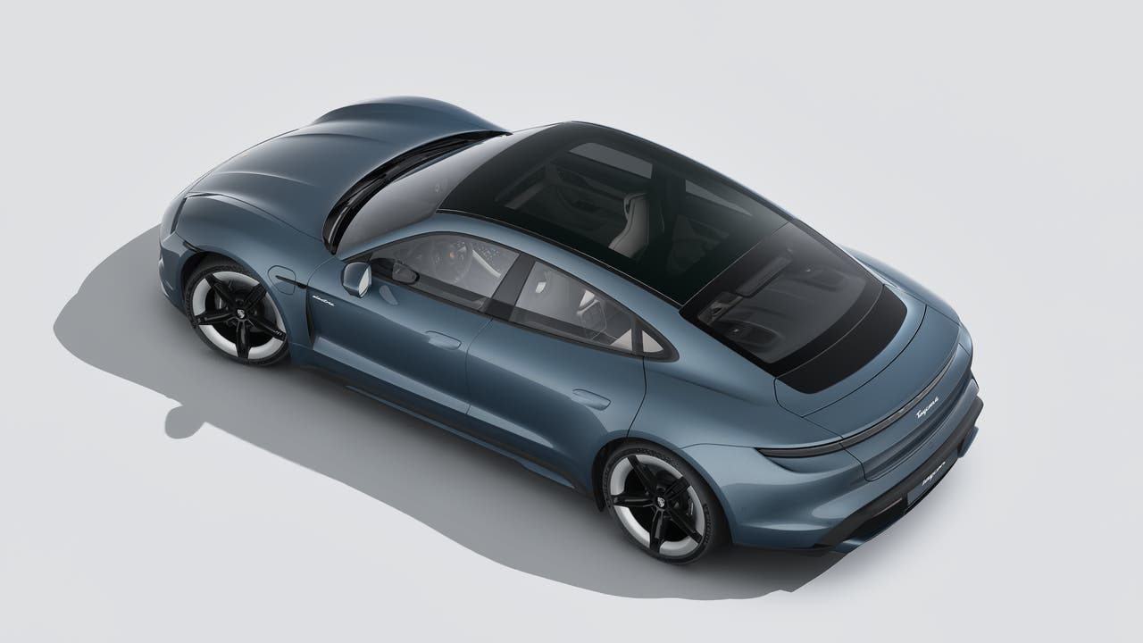 Thumbnail: 2026 Porsche Taycan - 4