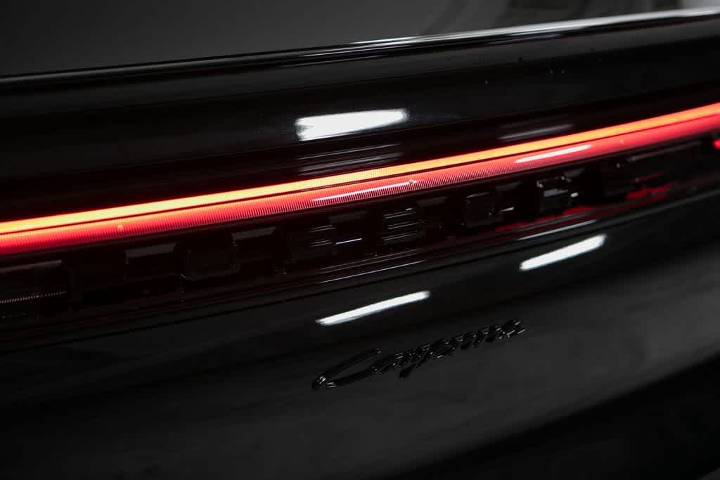 Thumbnail: 2025 Porsche  - 36