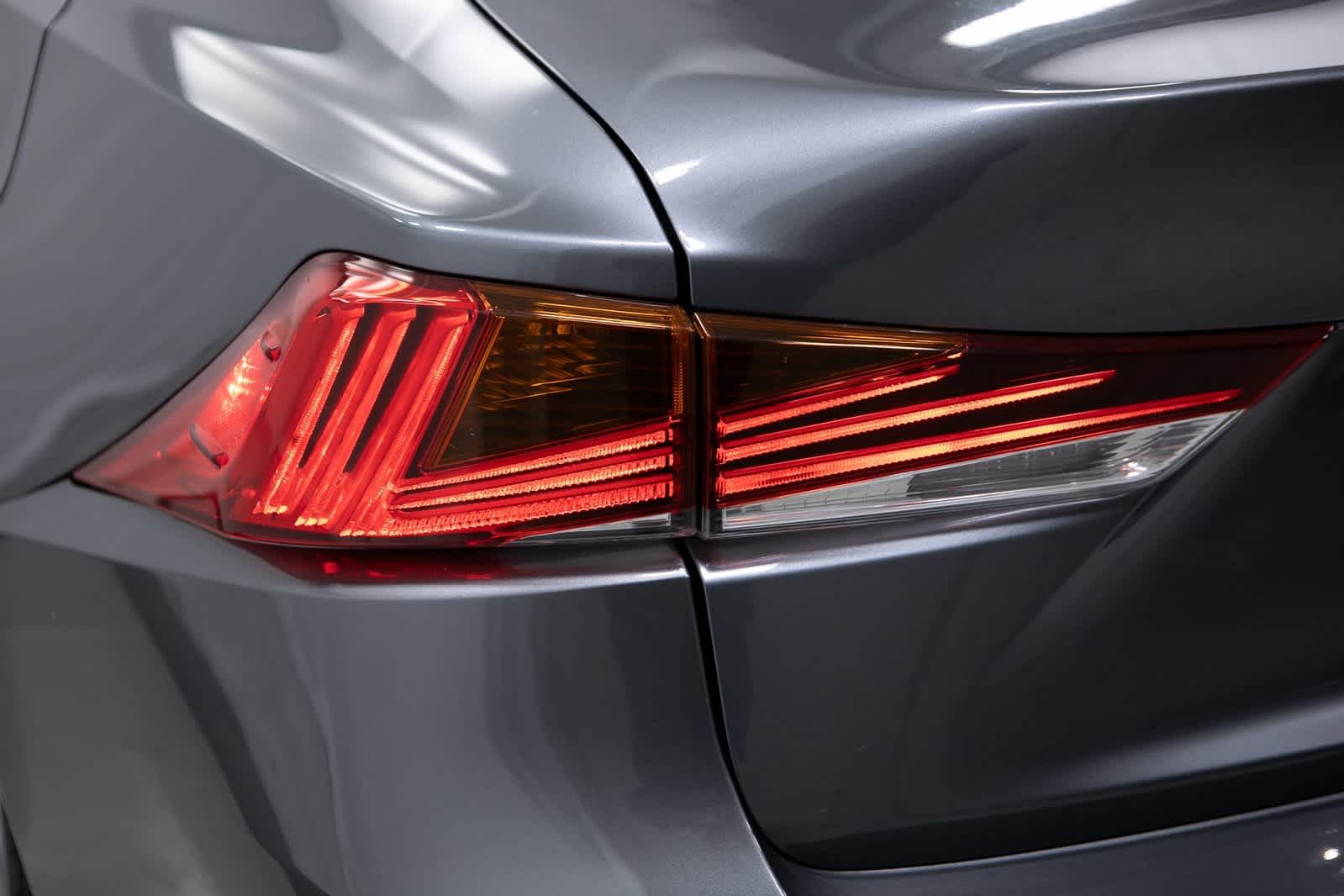 Thumbnail: 2019 Lexus IS - 30