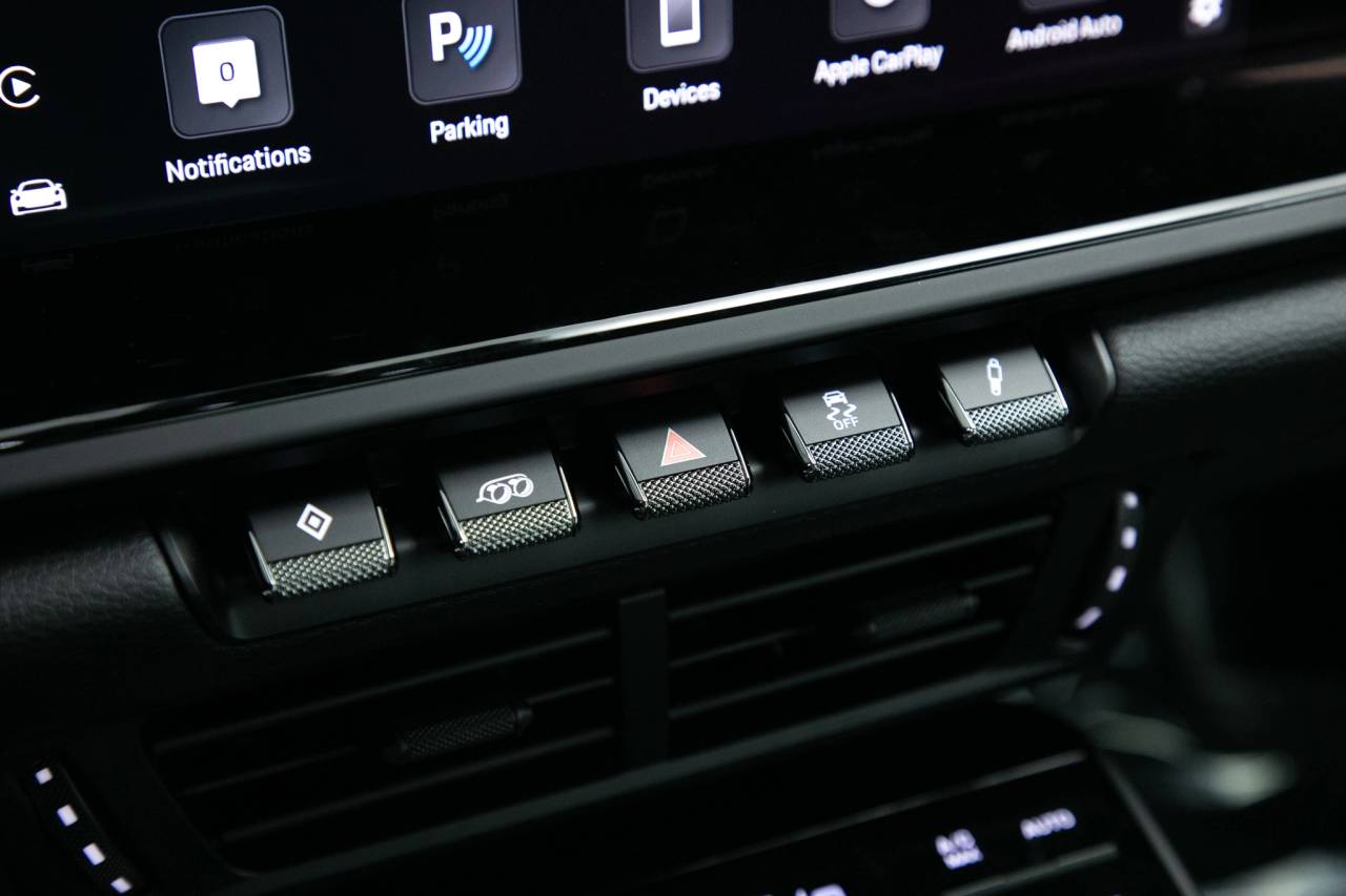 Thumbnail: 2025 Porsche 911 - 27