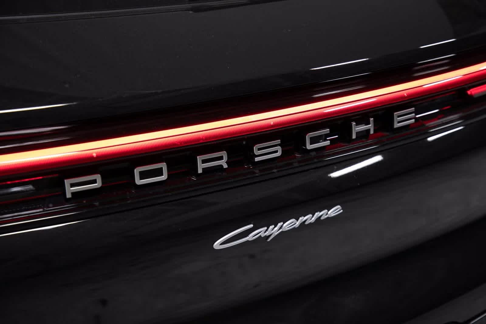 Thumbnail: 2025 Porsche Cayenne - 36