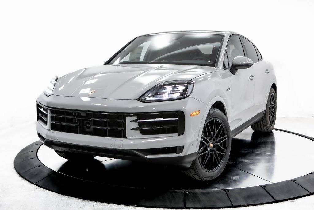 Thumbnail: 2025 Porsche  - 1