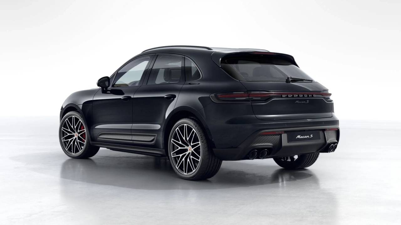 Thumbnail: 2026 Porsche Macan - 3