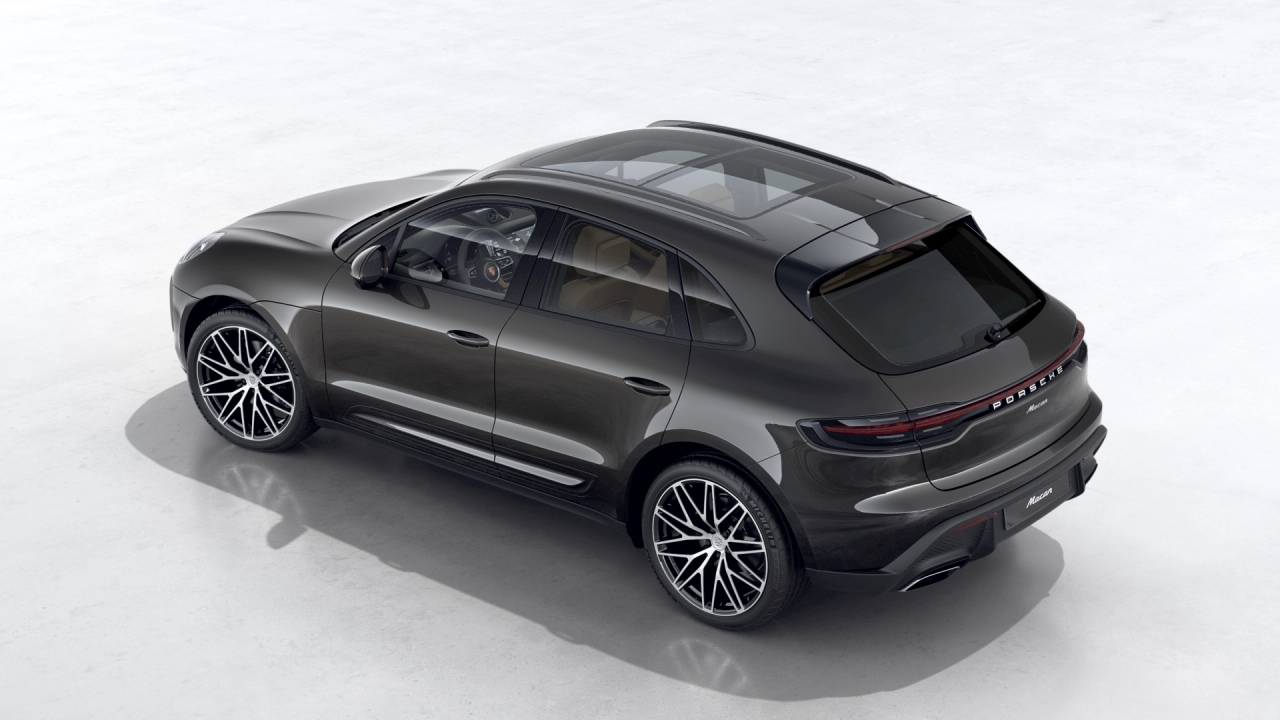 Thumbnail: 2026 Porsche Macan - 4