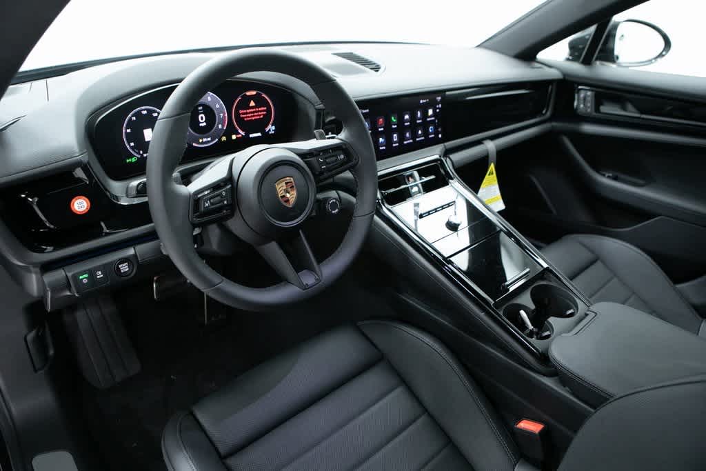 Thumbnail: 2025 Porsche Panamera - 4