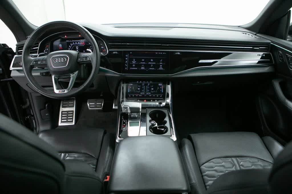 Thumbnail: 2023 Audi RS Q8 - 25