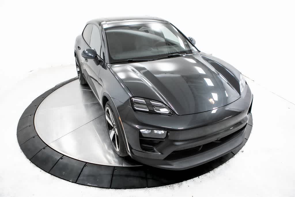 Thumbnail: 2025 Porsche Macan - 40