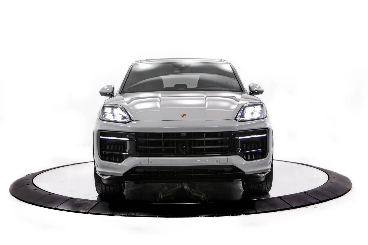 Thumbnail: 2026 Porsche Cayenne - 10