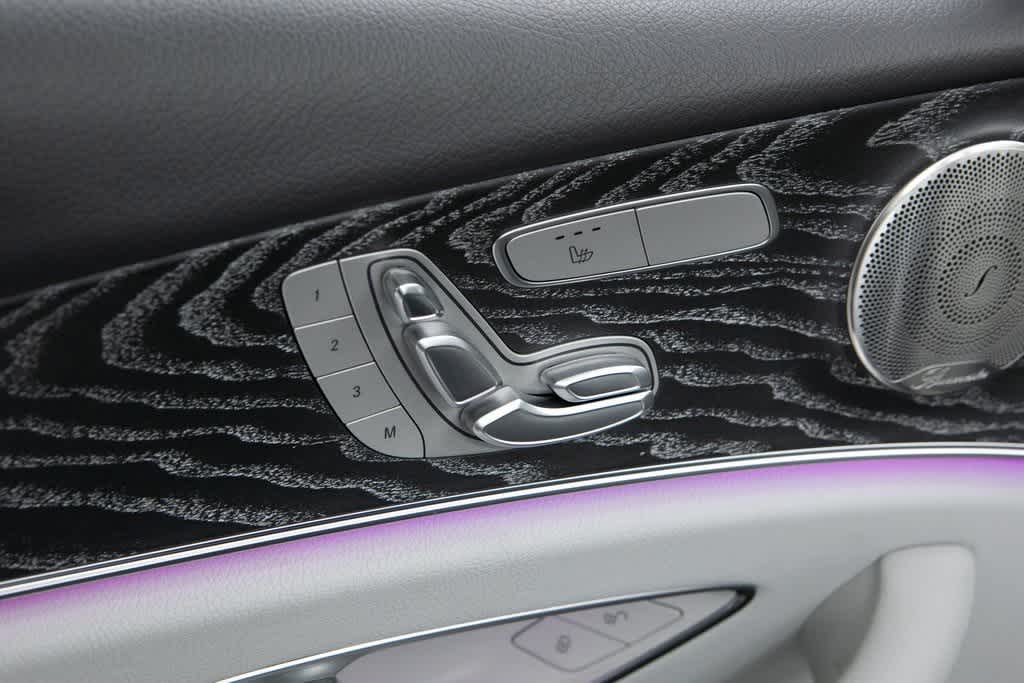 Thumbnail: 2022 Mercedes-Benz E-Class - 21