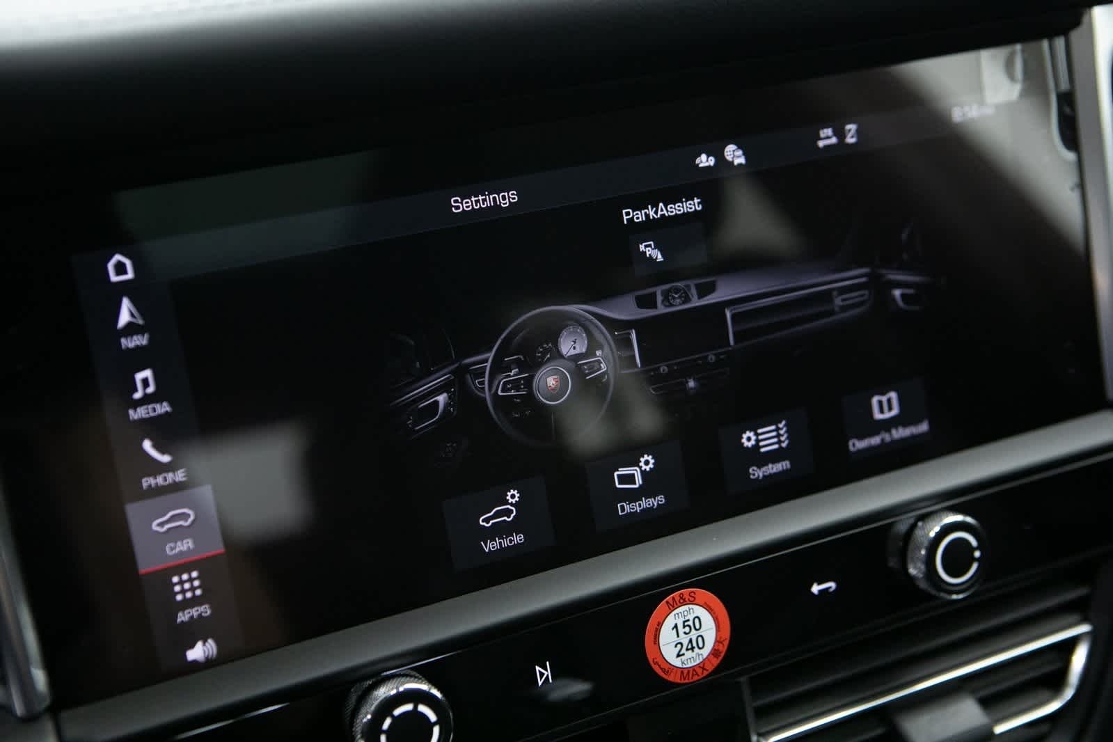 Thumbnail: 2025 Porsche Macan - 15