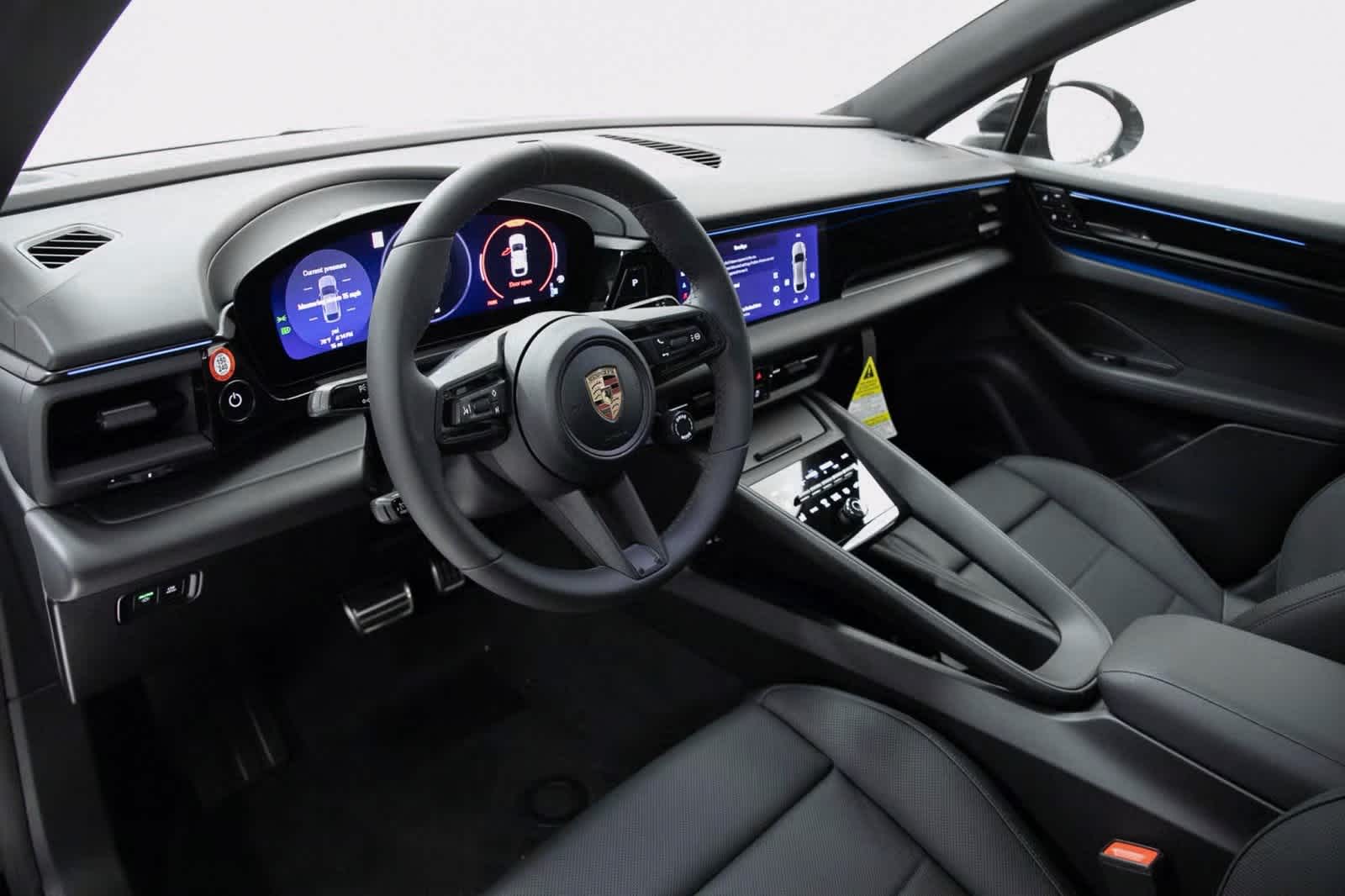 Thumbnail: 2025 Porsche Macan - 4