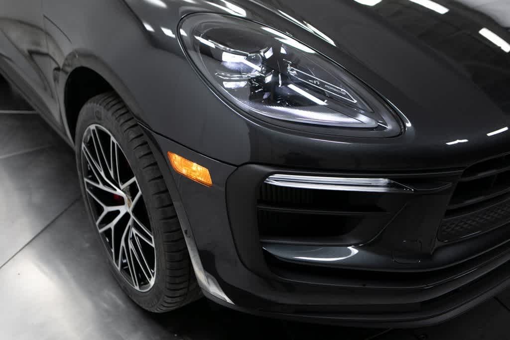 Thumbnail: 2025 Porsche Macan - 12
