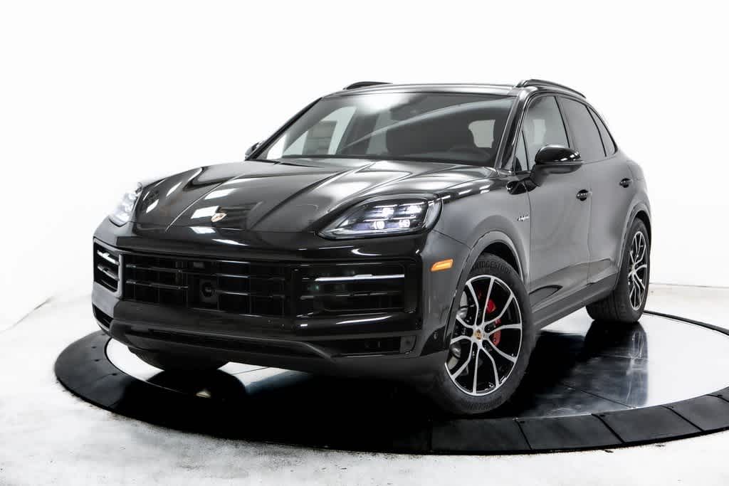 Thumbnail: 2025 Porsche Cayenne - 1