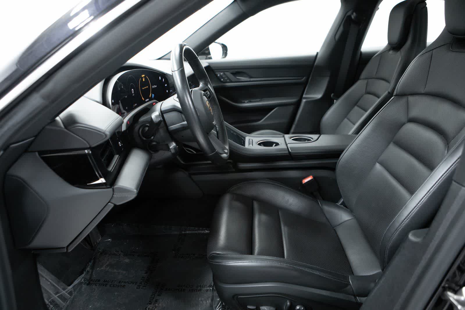 Thumbnail: 2022 Porsche Taycan - 16