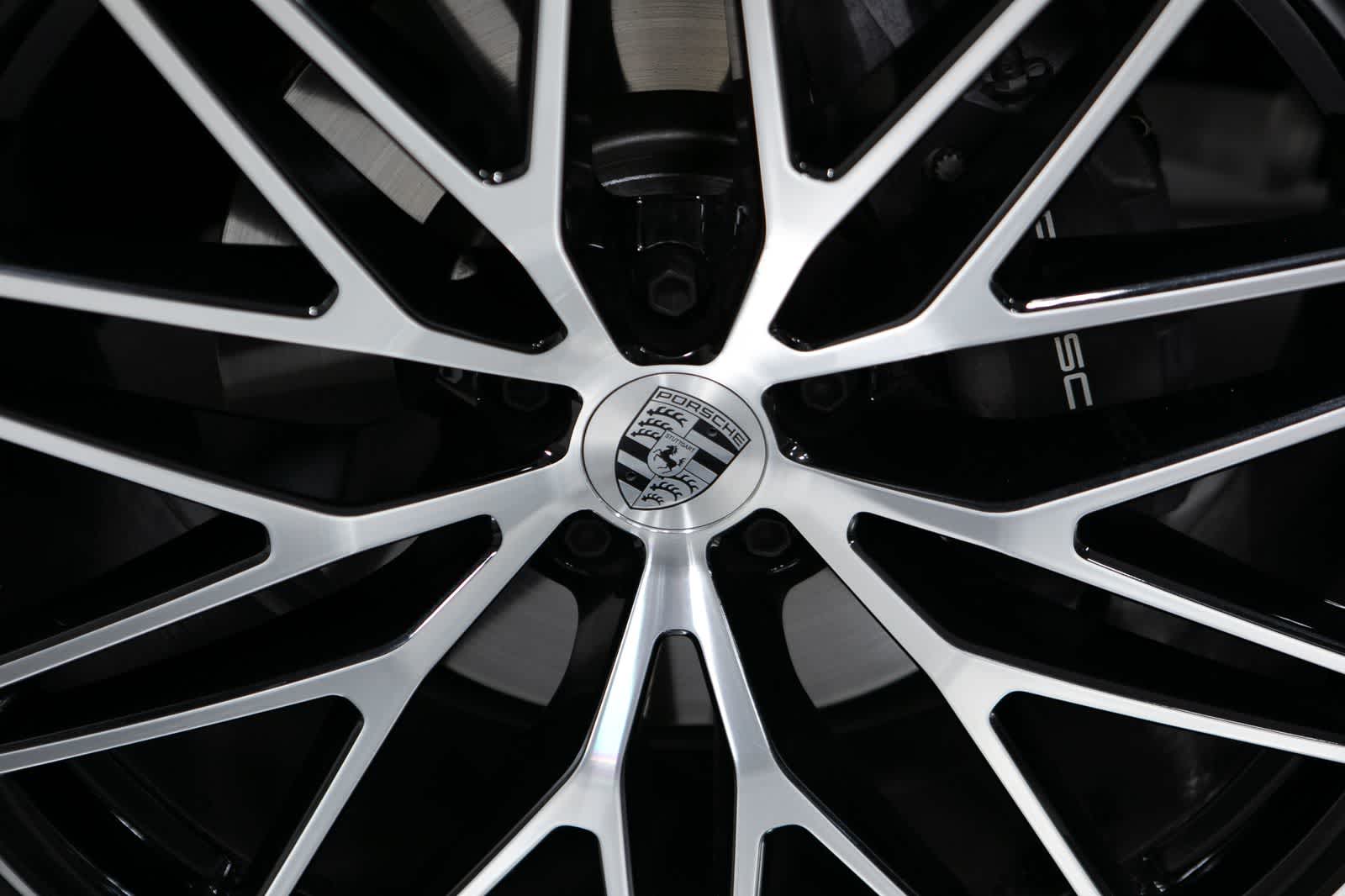 Thumbnail: 2026 Porsche Macan - 11