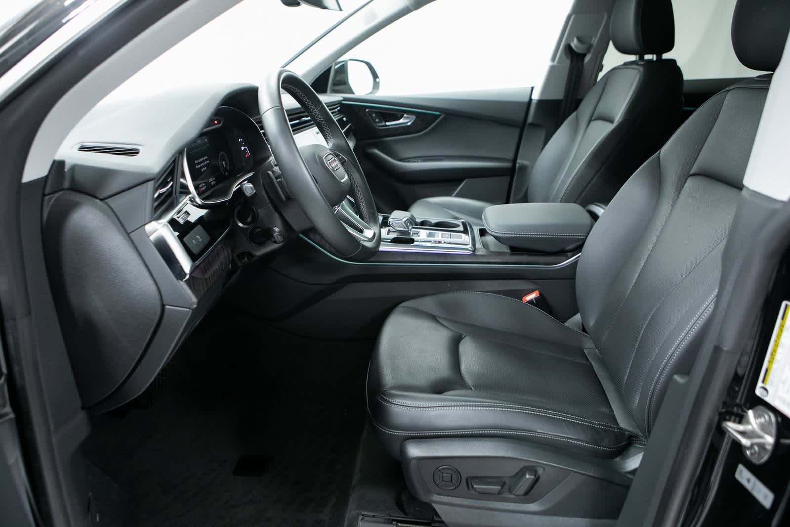 Thumbnail: 2022 Audi Q8 - 16